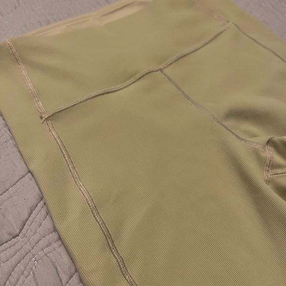 Lululemon Align Shorts size 8 - Picture 2 of 13